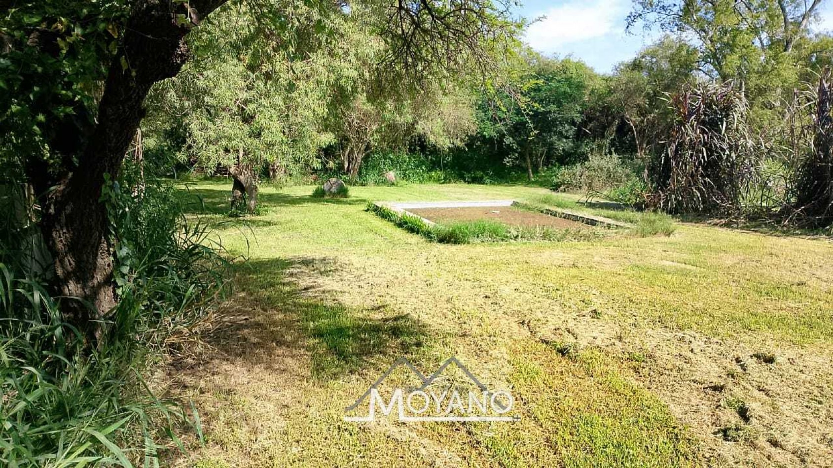 Casa Quinta en Venta en Colastine Sur - Espacio, Diseño y Entorno Natural