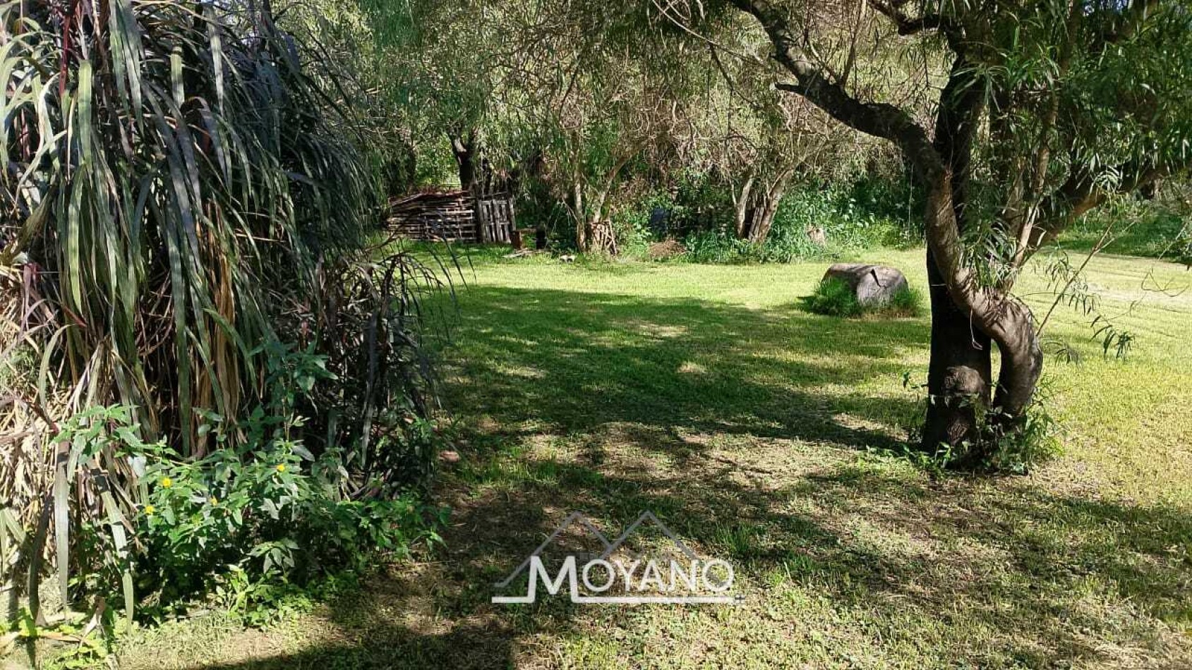 Casa Quinta en Venta en Colastine Sur - Espacio, Diseño y Entorno Natural