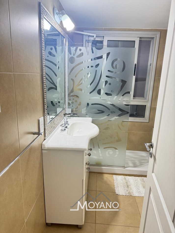 Departamento de 2 Dormitorios en Puerto Amarras - Piso 12 con Vista Privilegiada al Oeste