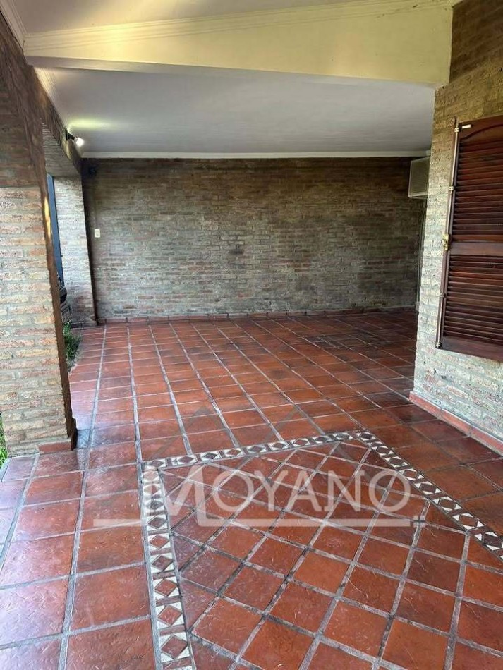 Casa Quinta en Barrio Los Conquistadores - Sauce Viejo