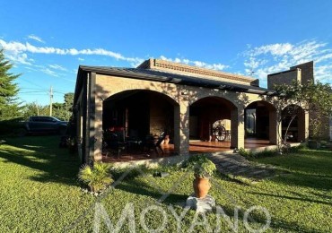 Casa Quinta en Barrio Los Conquistadores - Sauce Viejo