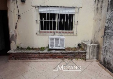 Departamento Interno 1 dormitorio a Refaccionar - Cerca del Centro, Frente al Colegio Sagrado Corazon